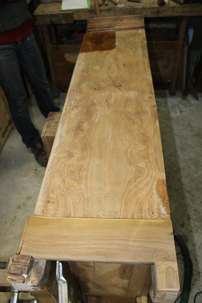restauration-secretaire-loupe