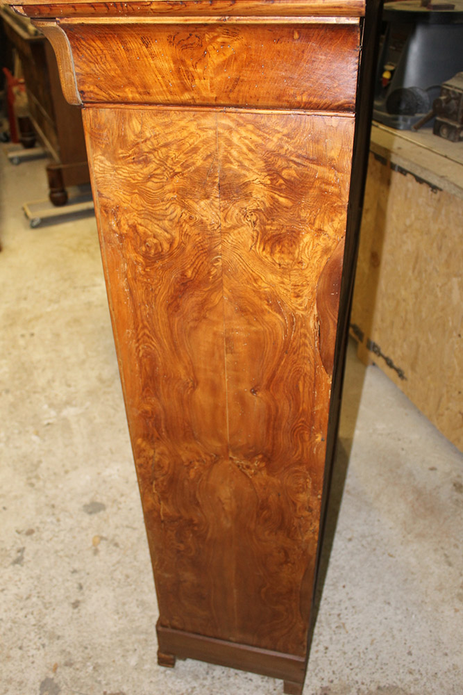 restauration-secretaire-loupe