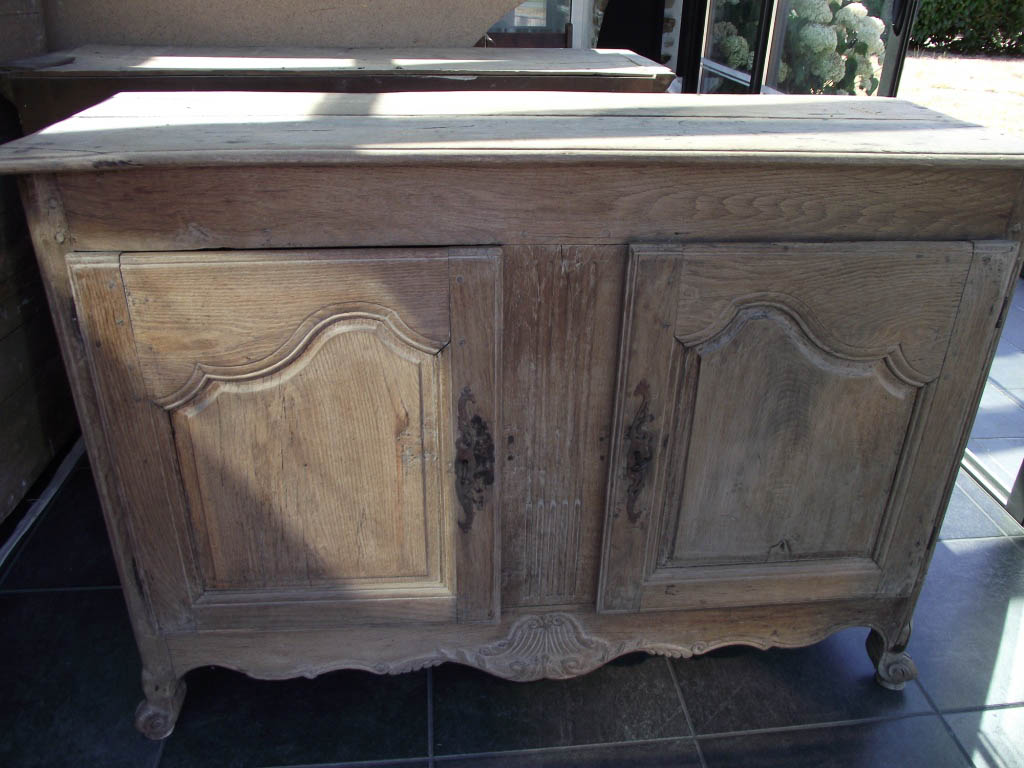 Restauration buffet en chêne XVIII ème siècle