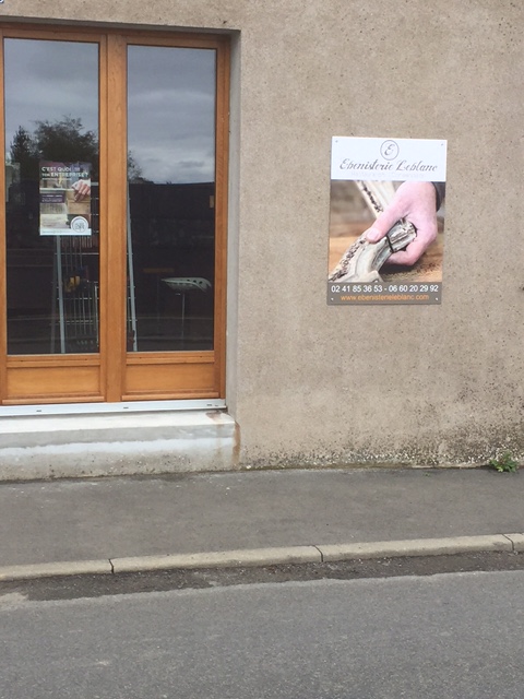 Ebeniste entre Angers et Cholet